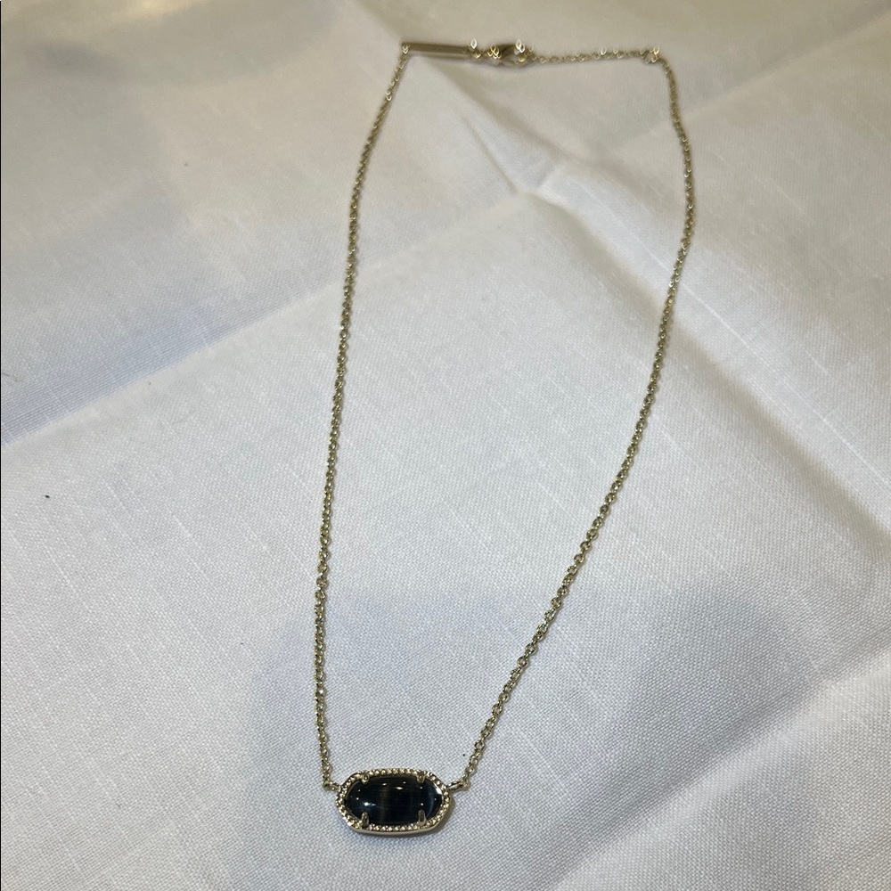 Kendra Scott Black and Gold Necklace with Elegant Pendant